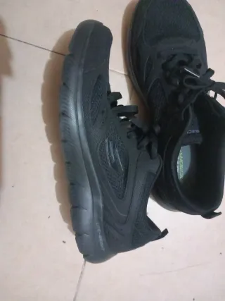 Zapatillas Skechers Negras