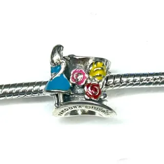 (Sacra) Lote 4 charms plata