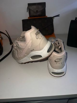 Zapatillas Nike Beige