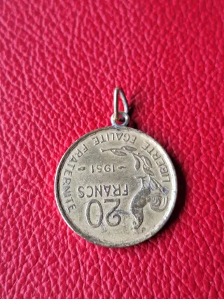 Moneta pendente francese da 20 franchi del 1951