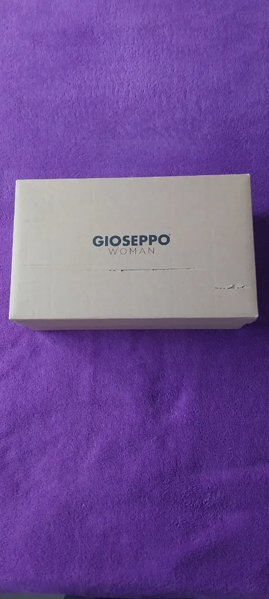 Sandalias Gioseppo negras y marrones