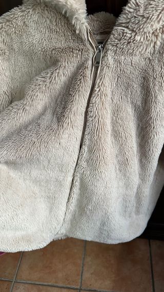 Chaqueta de pelo beige
