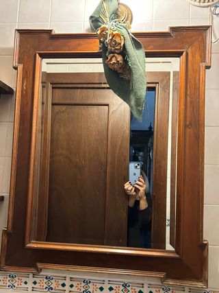 Specchio antico con cornice in legno