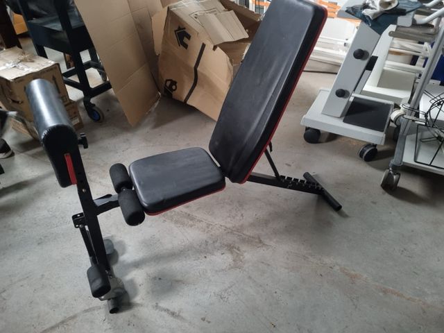 Banco de musculación reclinable