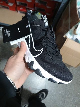 Nike React Vision Negro Blanco