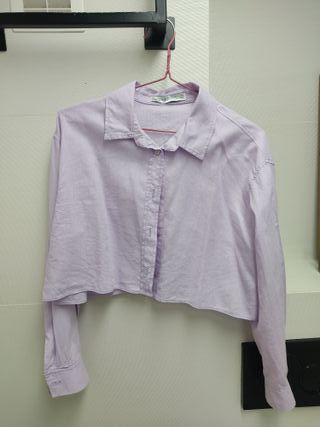 Camisa crop top lila Bershka (Talla M)