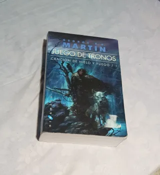 Canción de hielo y fuego: Juego de tronos (Omni...