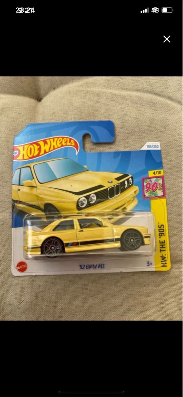 Hot Wheels 92 BMW M3 Amarillo