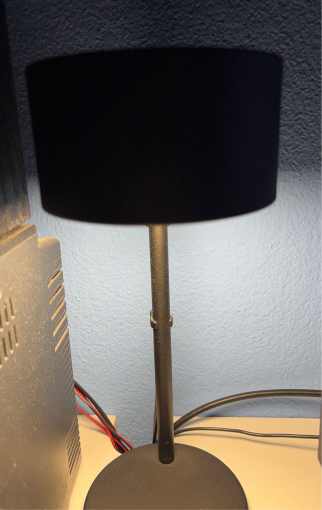Lámpara Escritorio Ikea Negra