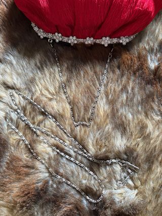 Bolso de fiesta rojo con pedrería