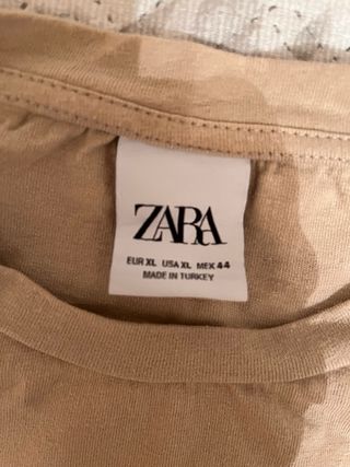 Camiseta Zara Beige con Bolsillo