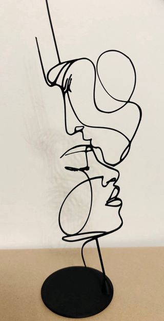 Statua Line Art Bacio Etereo Coppia stampa 3D PLA