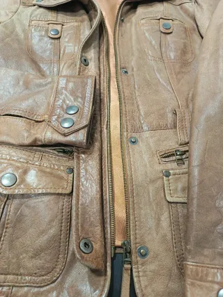 Americana cazadora de piel color camel