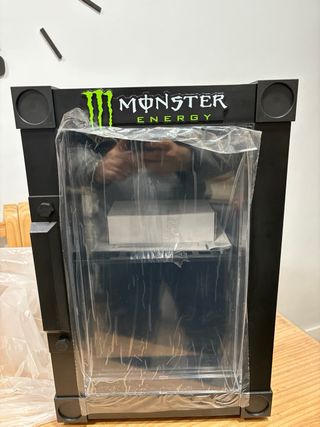 Mininevera  Monster