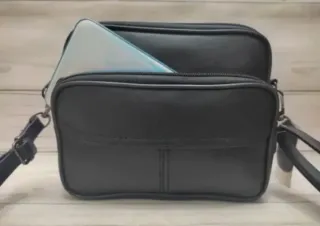 OFERTA. RIÑONERA DE PIEL. BOLSO MULTIUSOS NEGRO