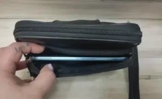 OFERTA. RIÑONERA DE PIEL. BOLSO MULTIUSOS NEGRO