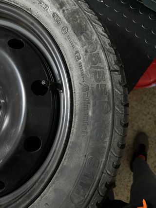 Rueda nueva 205/55r16  Renault Laguna de 2005,