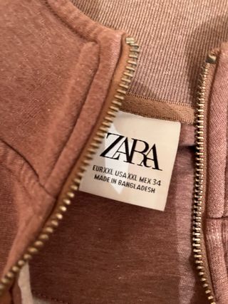 Sudadera Zara con cremallera