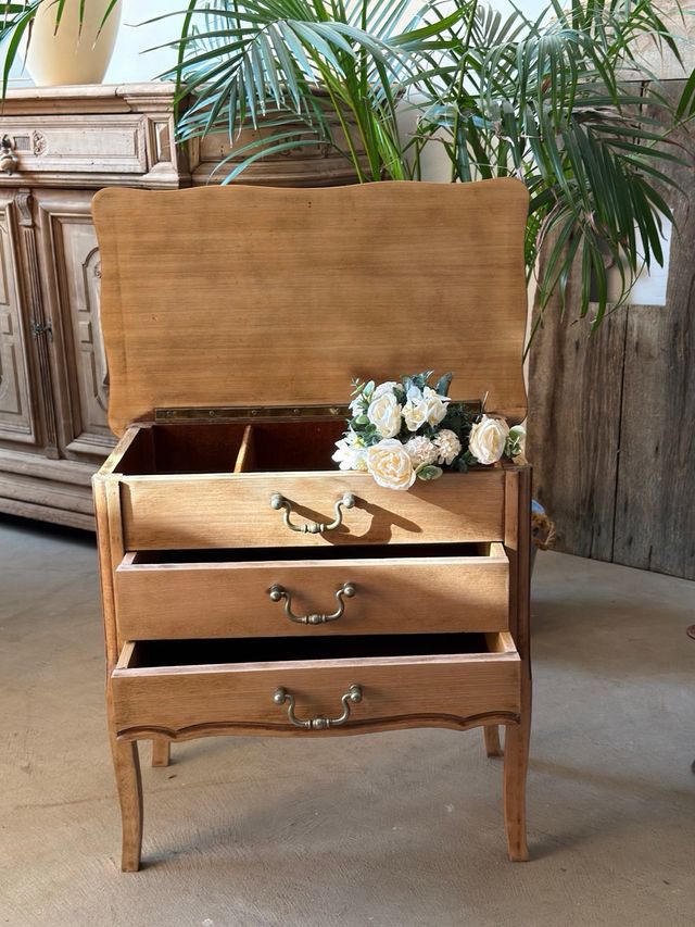 Tavolino francese in rovere pieghevole