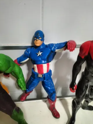 Muñecos Superhéroes Buzz Lightyear Hulk Spiderman.