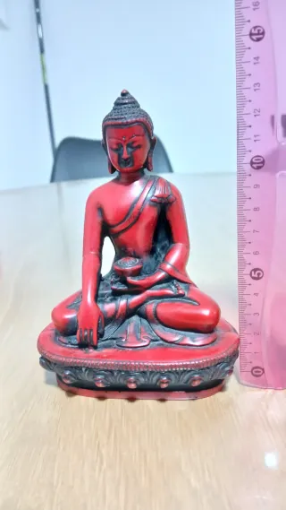 Figura Buda Shakyamuni Roja