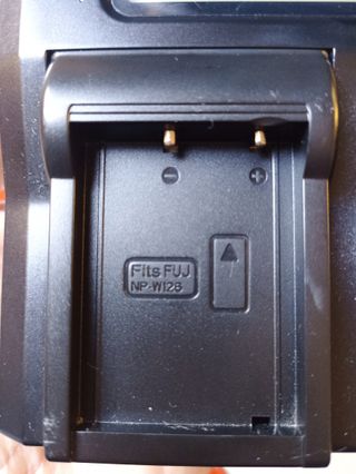 Caricabatterie Dual Blumax per Fuji NP-W126/126s