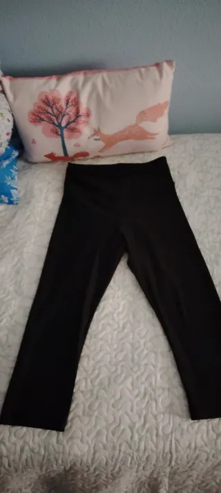 Pantalones negros capri