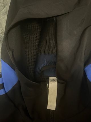 Chaqueta Adidas Real Madrid Negra y Azul