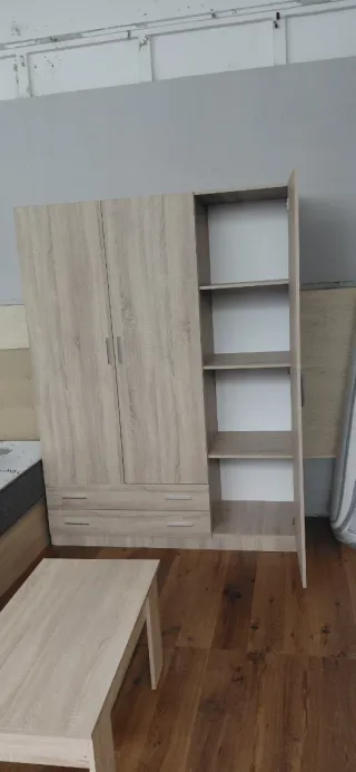 Armadi NUOVI a 3 porte in offerta