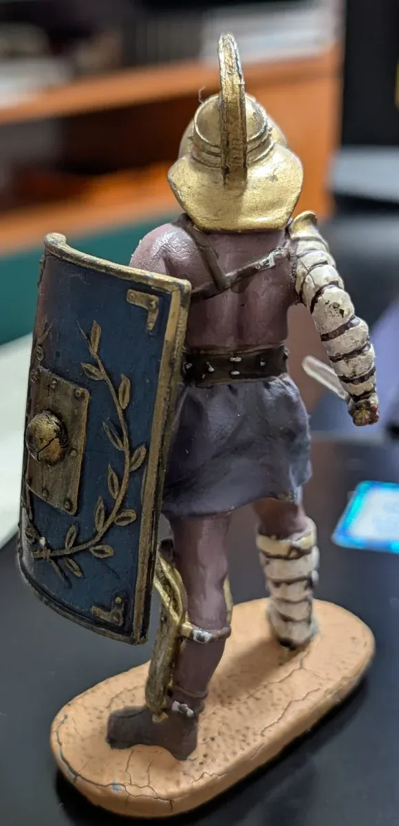 Statuina di Gladiatore Romano in Piombo