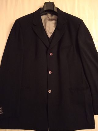 Traje de novio negro