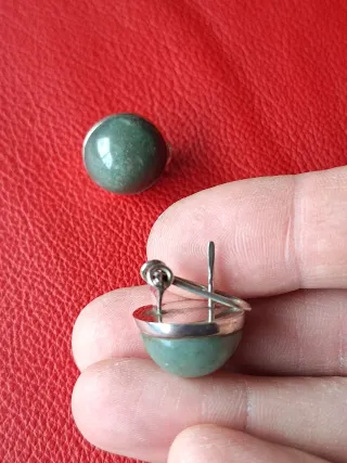Pendientes de piedra verde y plata 925.