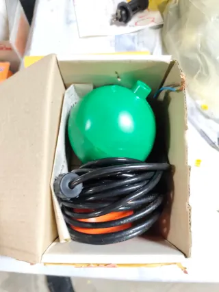 Interruttore galleggiante verde