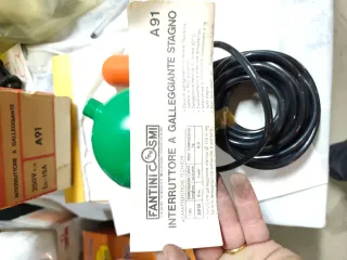 Interruttore galleggiante verde