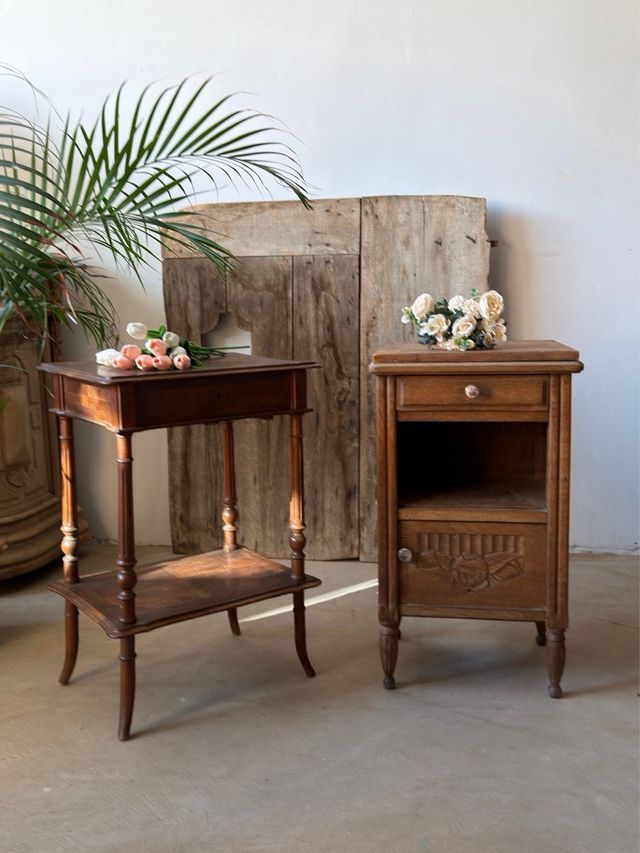 Tavolino ausiliario in legno francese