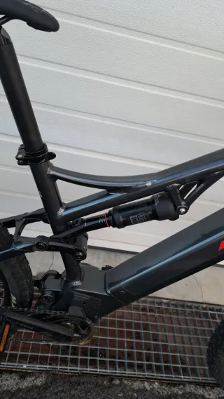 Bicicleta eléctrica BH G22 MTB Atom Lynx 8.0.