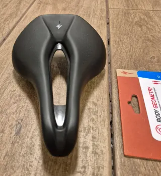 Sillín Specialized Body Geometry Negro