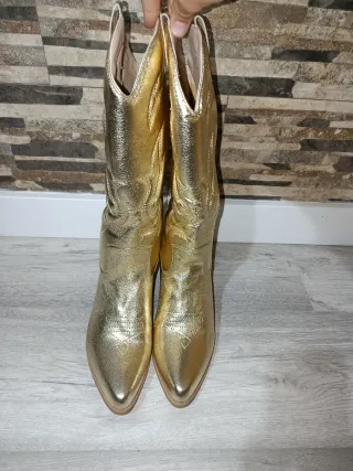 Botas cowboy doradas talla 41