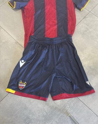 Conjunto Macron Fútbol Rojo y Azul