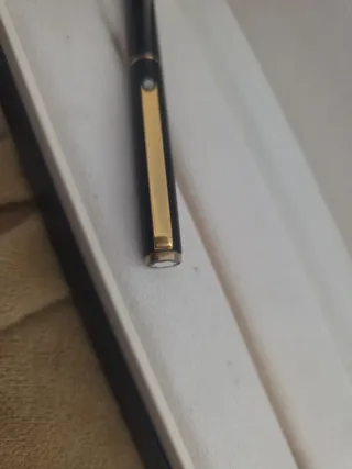 Pluma Mont Blanc Negra y Dorada