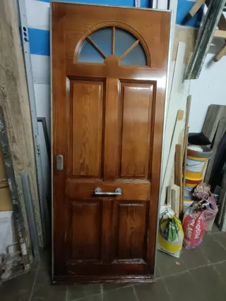 Puerta blindada de calle