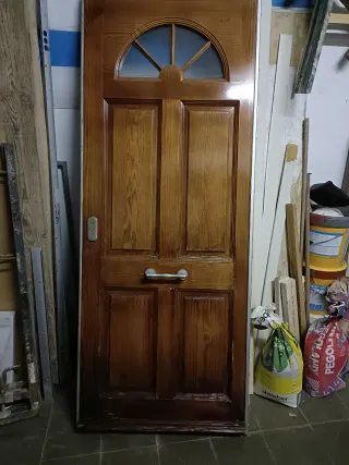 Puerta blindada de calle