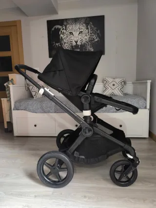 Bugaboo Fox 3 negro silla + capazo + extras