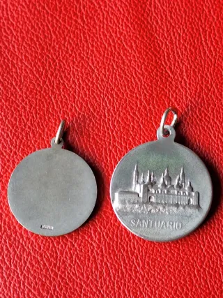 Lote 2 medallas antiguas grandes baño de plata