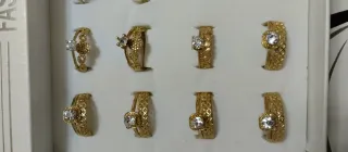 Anillos de latón con circonita
