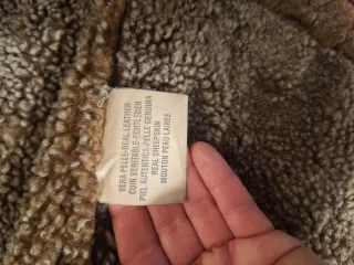 Chaqueta de piel auténtica bordada