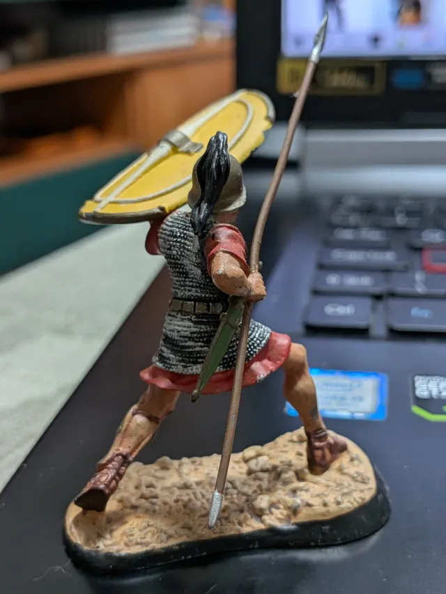 Figura in piombo di soldato romano