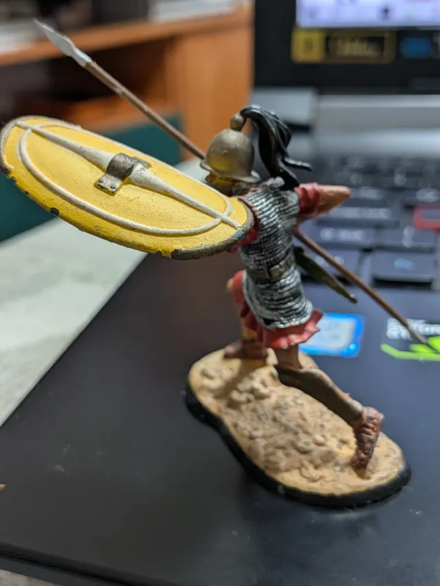 Figura in piombo di soldato romano