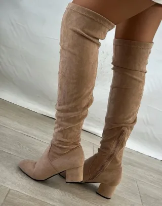 Botas mosqueteras beige talla 37