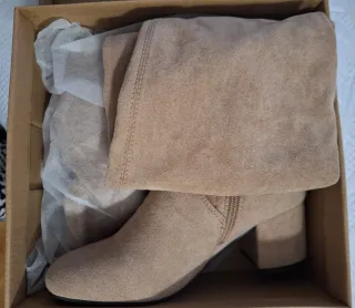 Botas mosqueteras beige talla 37